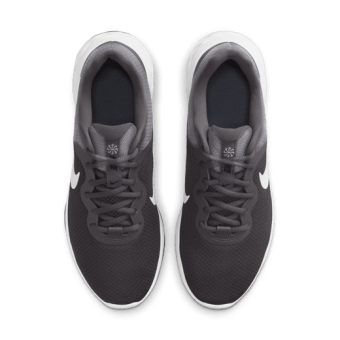 Nike Revolution 6
